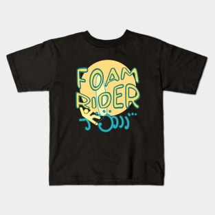 Foam rider - funny beginner surfer epic fail Kids T-Shirt